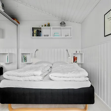 1 Bedroom Gorgeous In Farsø